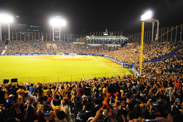 8月17日　プロ野球ナイター記念日